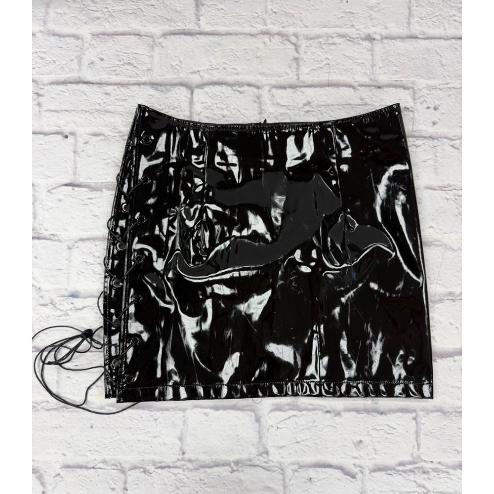 Danielle Guizio Devoiler Black Vinyl Patent Mini Skirt Lace Up Side Sexy Sz M - Picture 4 of 11